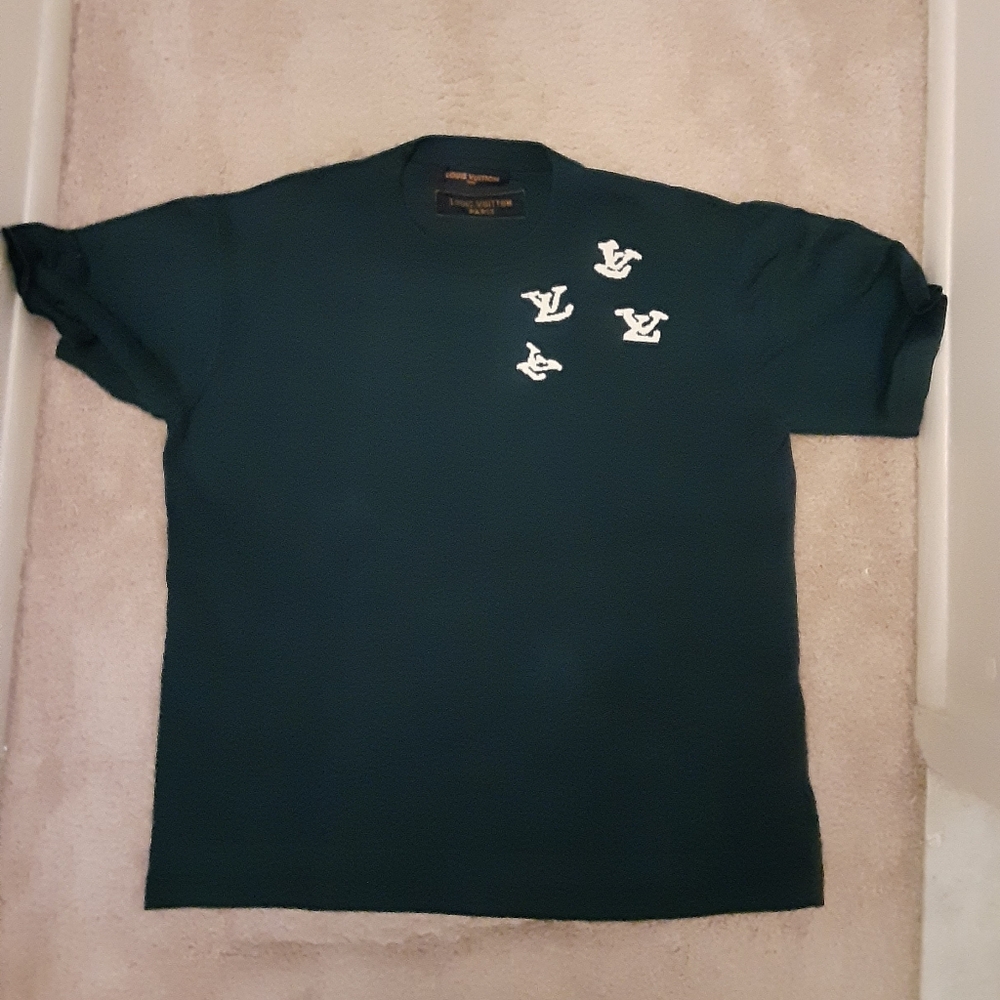 MEN'S LOUIS VUITTON SHORT SLEEVE MONOGRAM GRAPHIC SWEATER - Picture 2 of 11